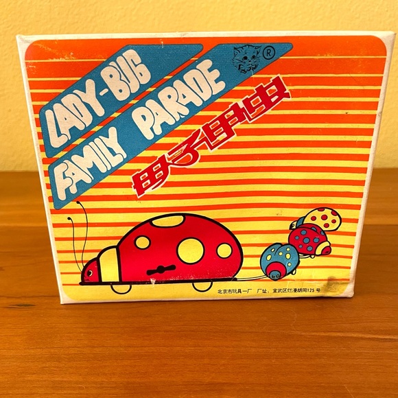 Vintage Tin Toy Lady-Bug Family Parade Wind-Up Collector Toy Blic 1970s - Picture 3 of 14